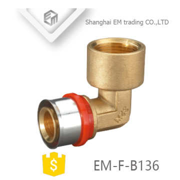 EM-F-B136 Mehrschicht-T-Stück Pressfitting PEX-AL-PEX Messing-Verbundrohr